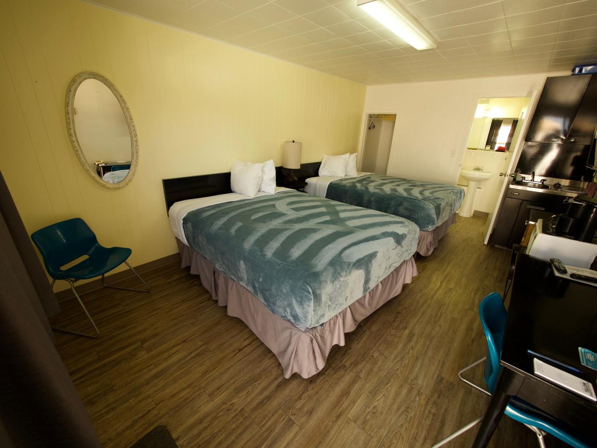 Creston Valley Motel Esterno foto