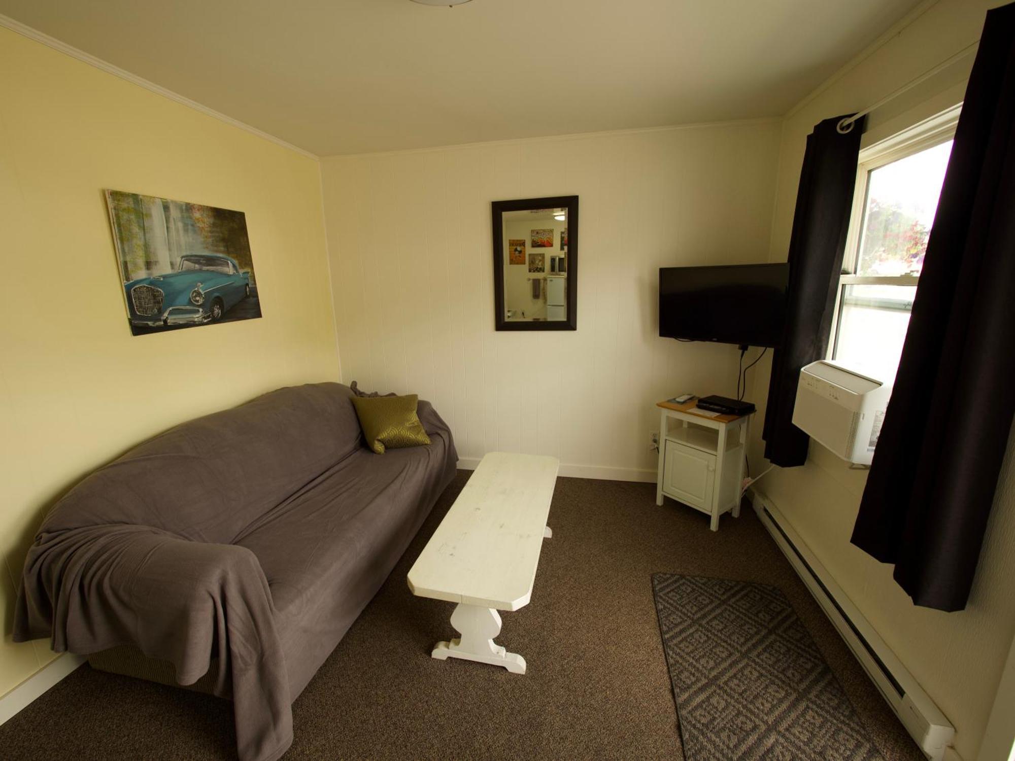 Creston Valley Motel Esterno foto