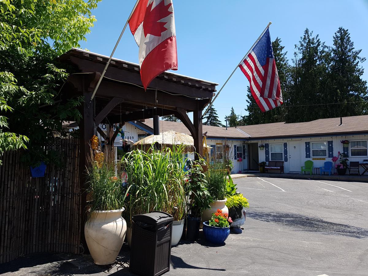 Creston Valley Motel Esterno foto
